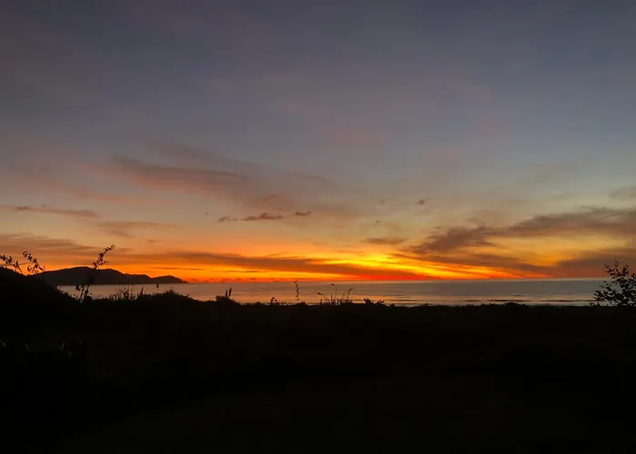The Beachsider - Te Horo Beach Holiday Home